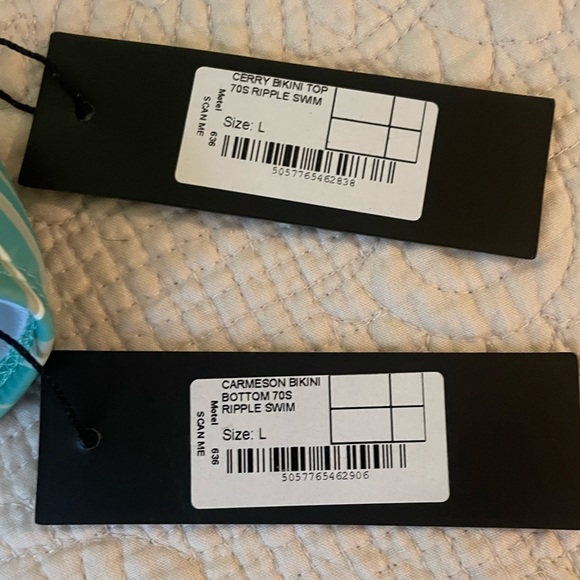 Motel Rocks Green and White 70s Ripple Swirl Bikini Set - Picture 10 of 10